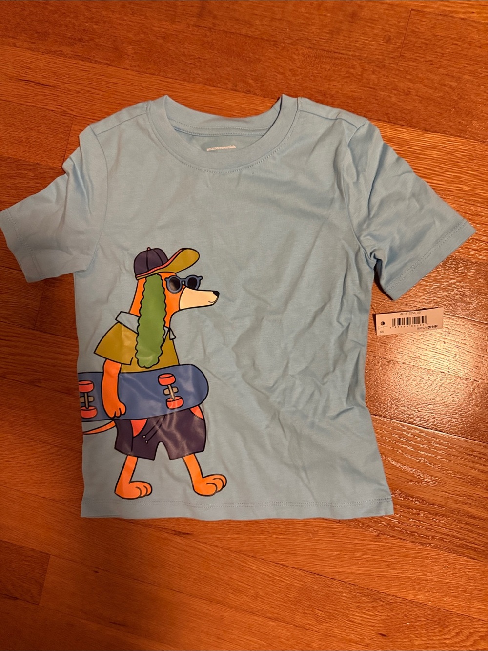 Amazon Essentials Light Blue Skate Dog Graphic Tee